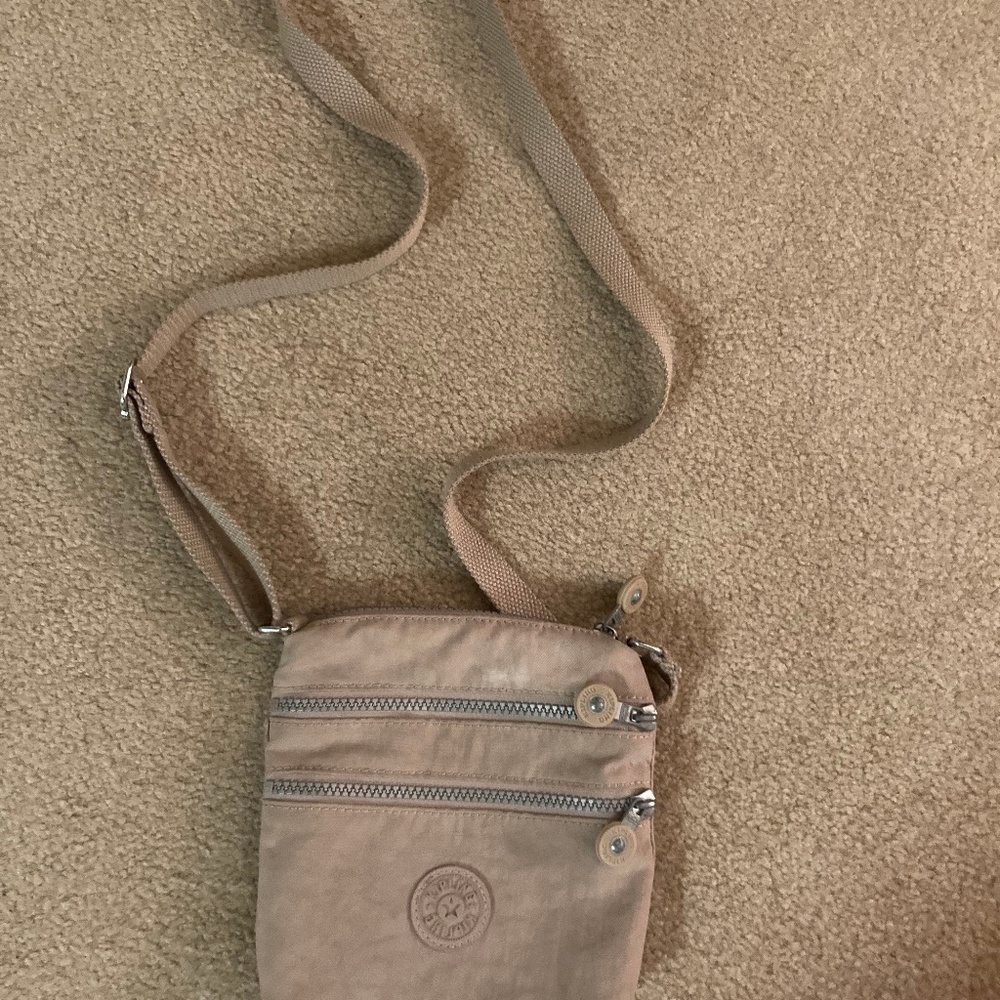 Time to buy a Kipling Cross Body
